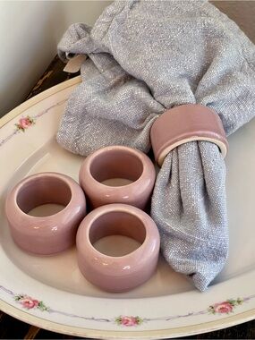 Vintage Postmodern Pastel Mauve Ceramic Napkin Rings - Set of 4